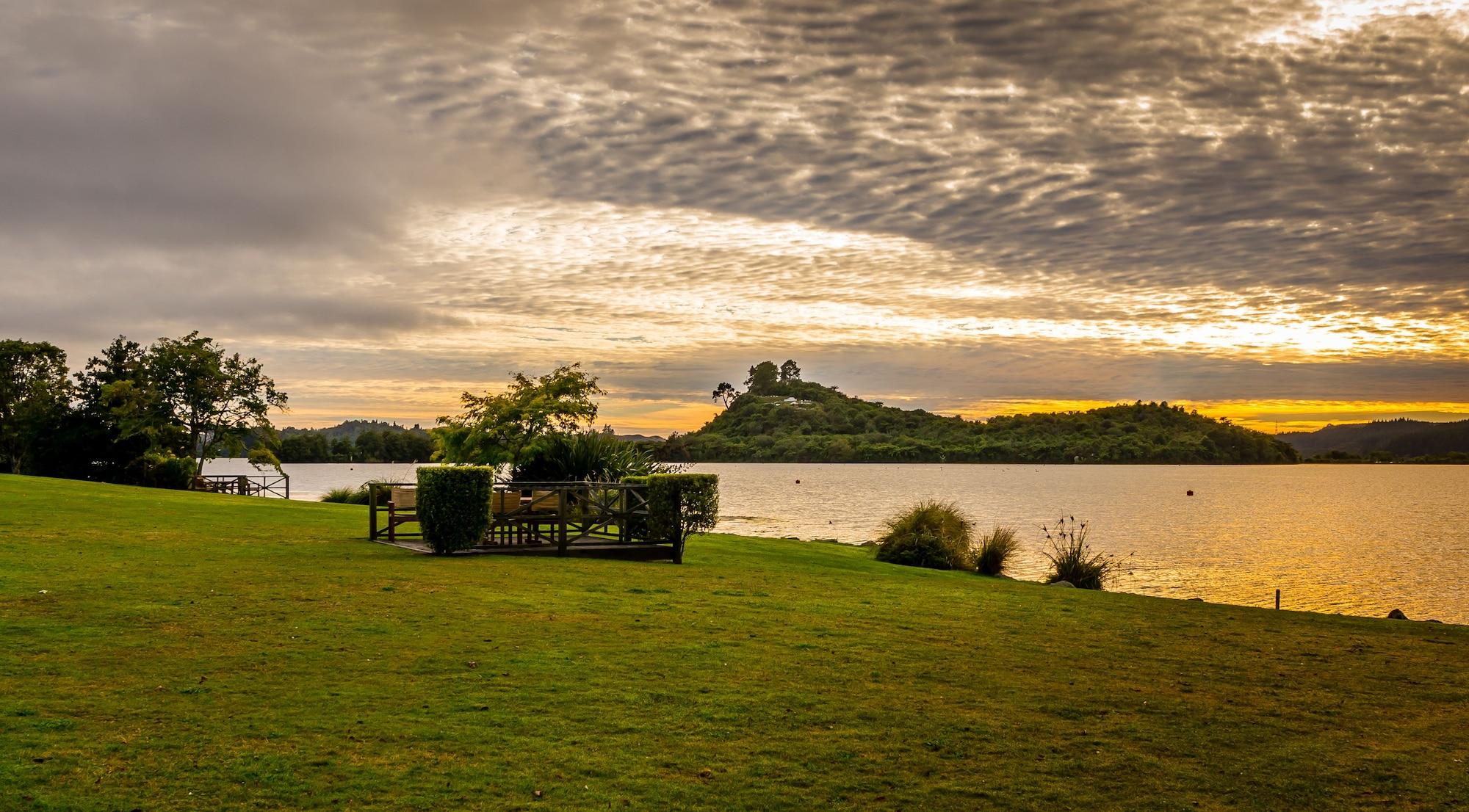 Vr Rotorua Lake Resort Ngoại thất bức ảnh